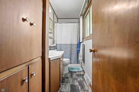 2014 18th Street S Moorhead MN 56560