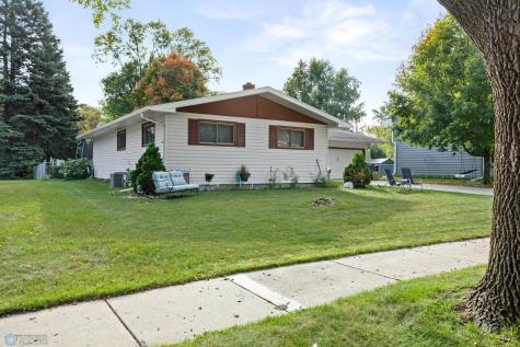 2014 18th Street S Moorhead MN 56560