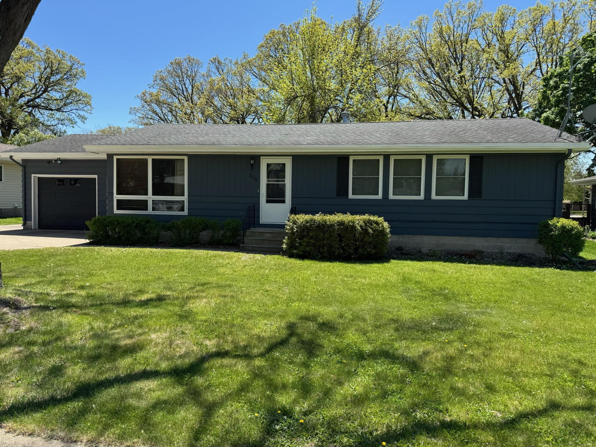 204 Fredrick Drive Albert Lea MN 56007