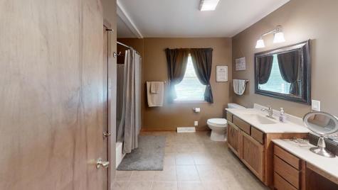 204 Fredrick Drive Albert Lea MN 56007