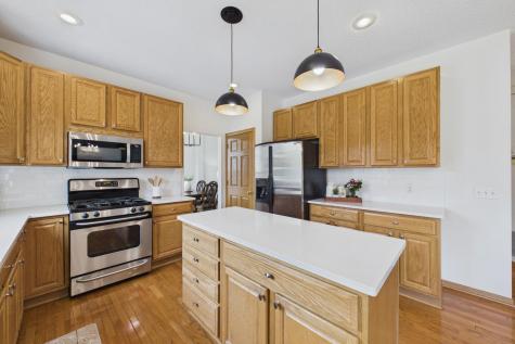 2409 Golf Drive Woodbury MN 55129