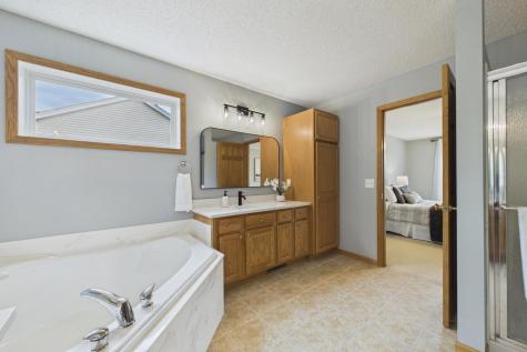 2409 Golf Drive Woodbury MN 55129