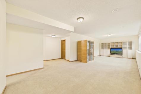 2409 Golf Drive Woodbury MN 55129