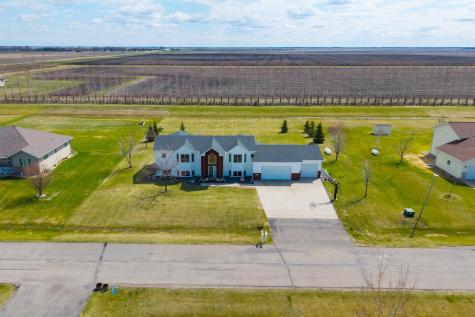 829 Leonards Way Argusville ND 58005