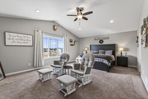 15264 292nd Avenue NW Zimmerman MN 55398