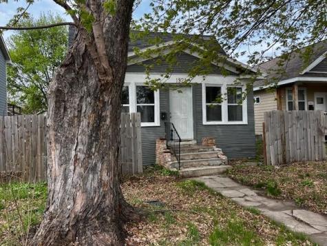 1921 Queen Avenue N Minneapolis MN 55411