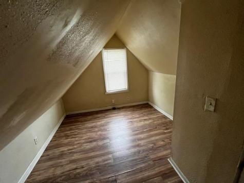 1921 Queen Avenue N Minneapolis MN 55411