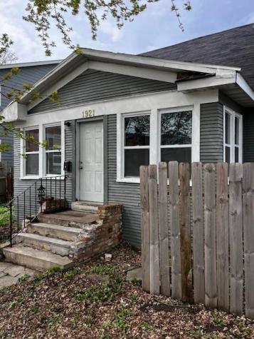 1921 Queen Avenue N Minneapolis MN 55411