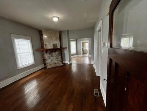 1921 Queen Avenue N Minneapolis MN 55411
