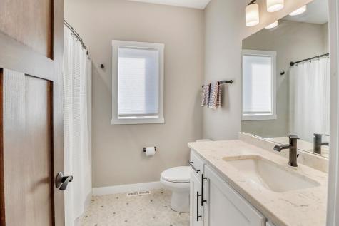 2700 Golden Lane S Fargo ND 58104