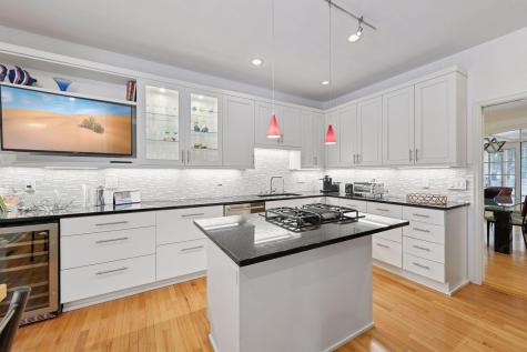 103 Edgewood Court Wayzata MN 55391