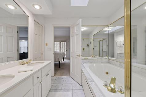 103 Edgewood Court Wayzata MN 55391