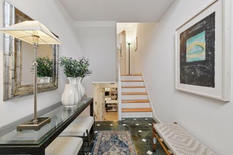 103 Edgewood Court Wayzata MN 55391