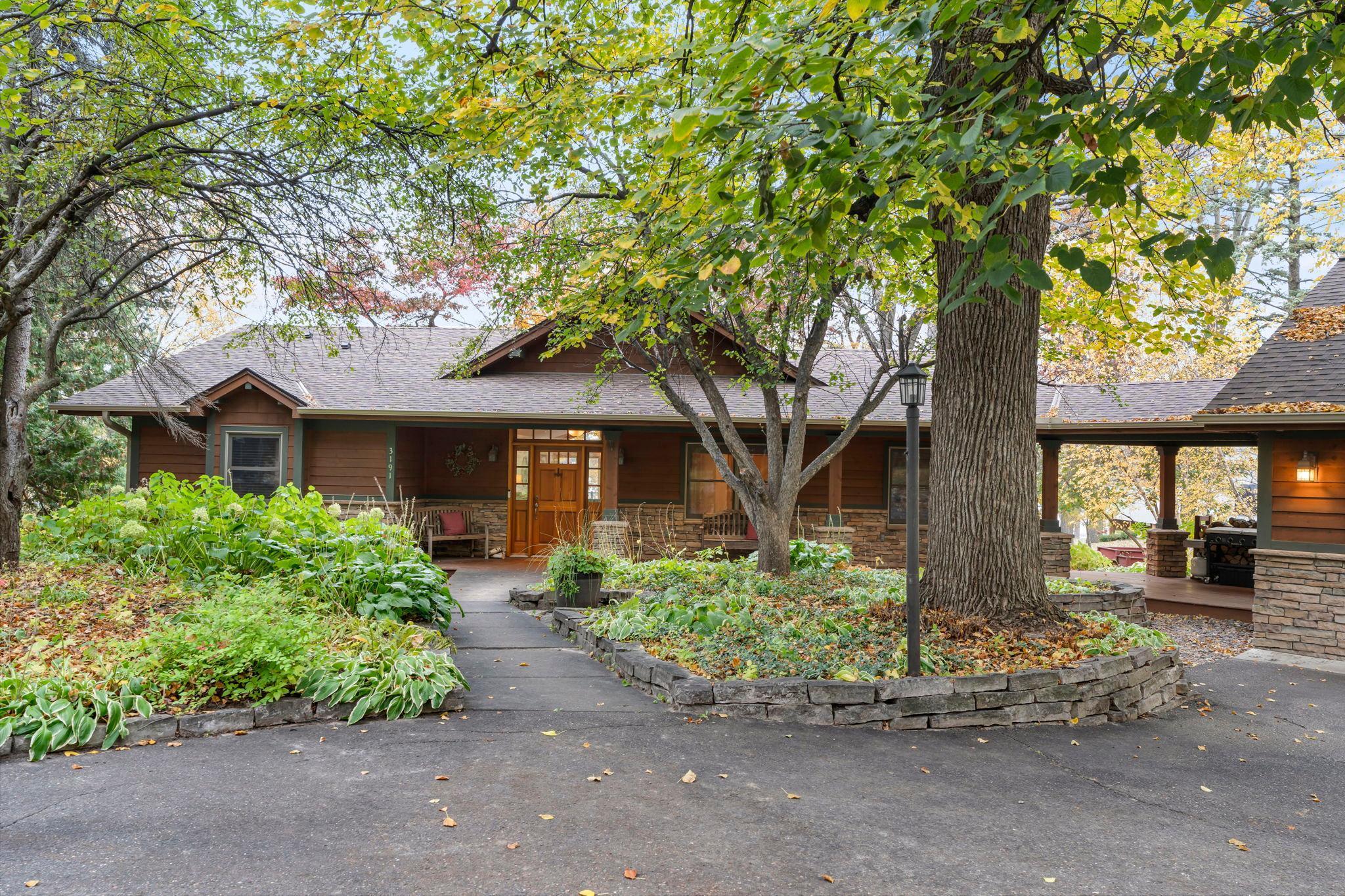 3191 Lake Lane Arden Hills MN 55112