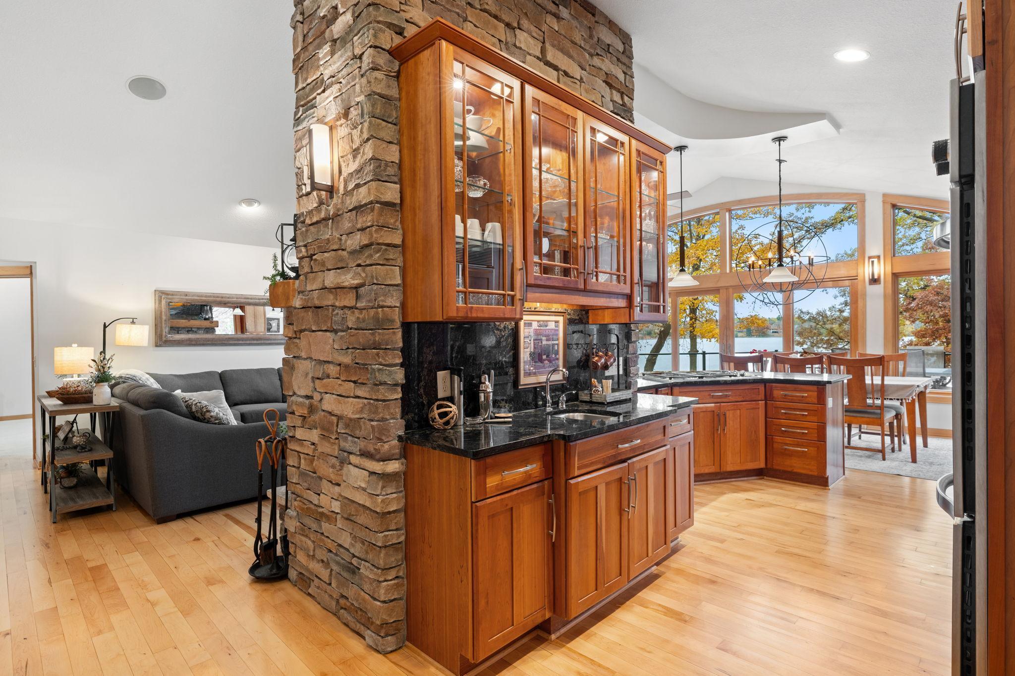 3191 Lake Lane Arden Hills MN 55112