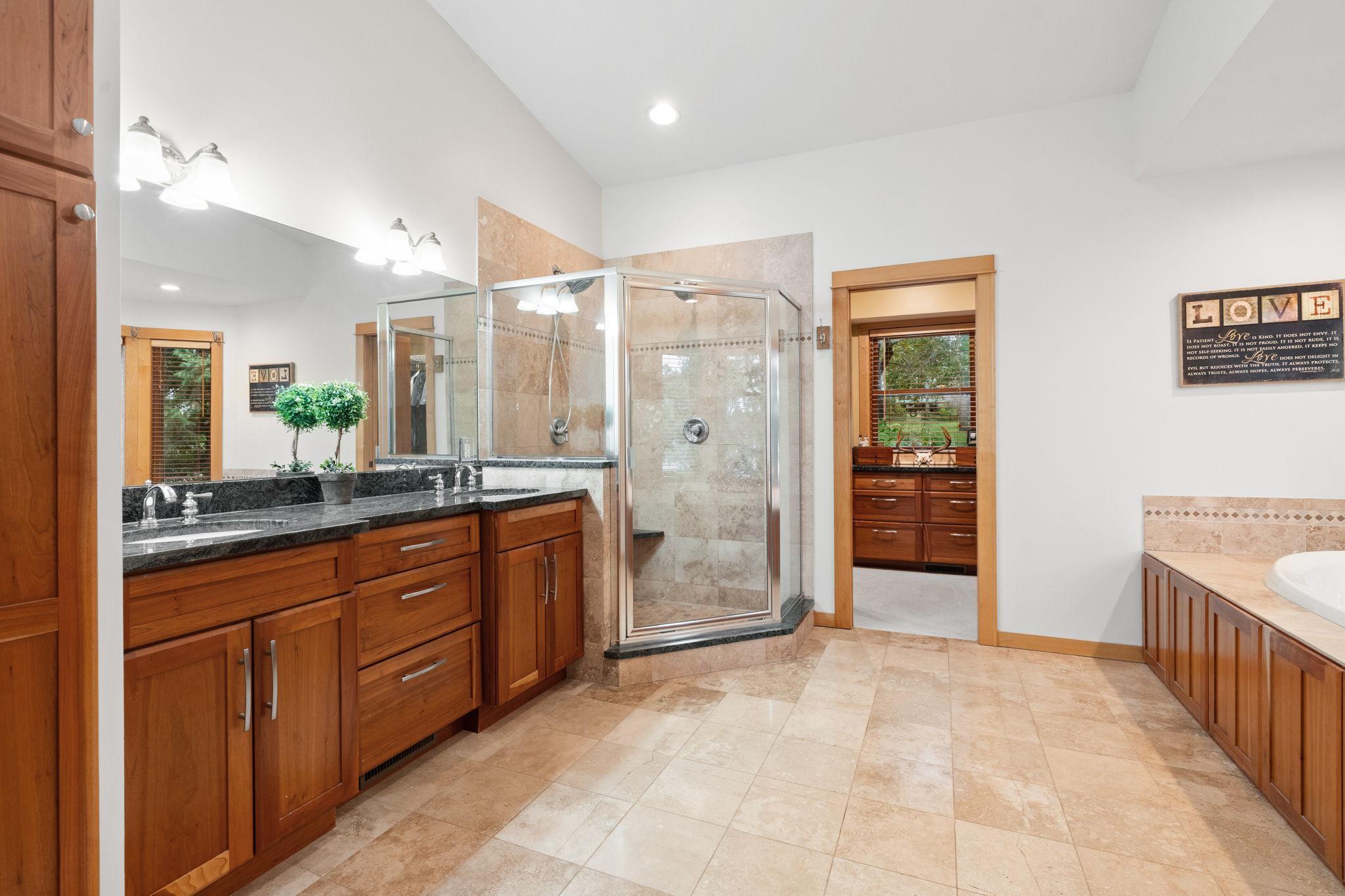 3191 Lake Lane Arden Hills MN 55112