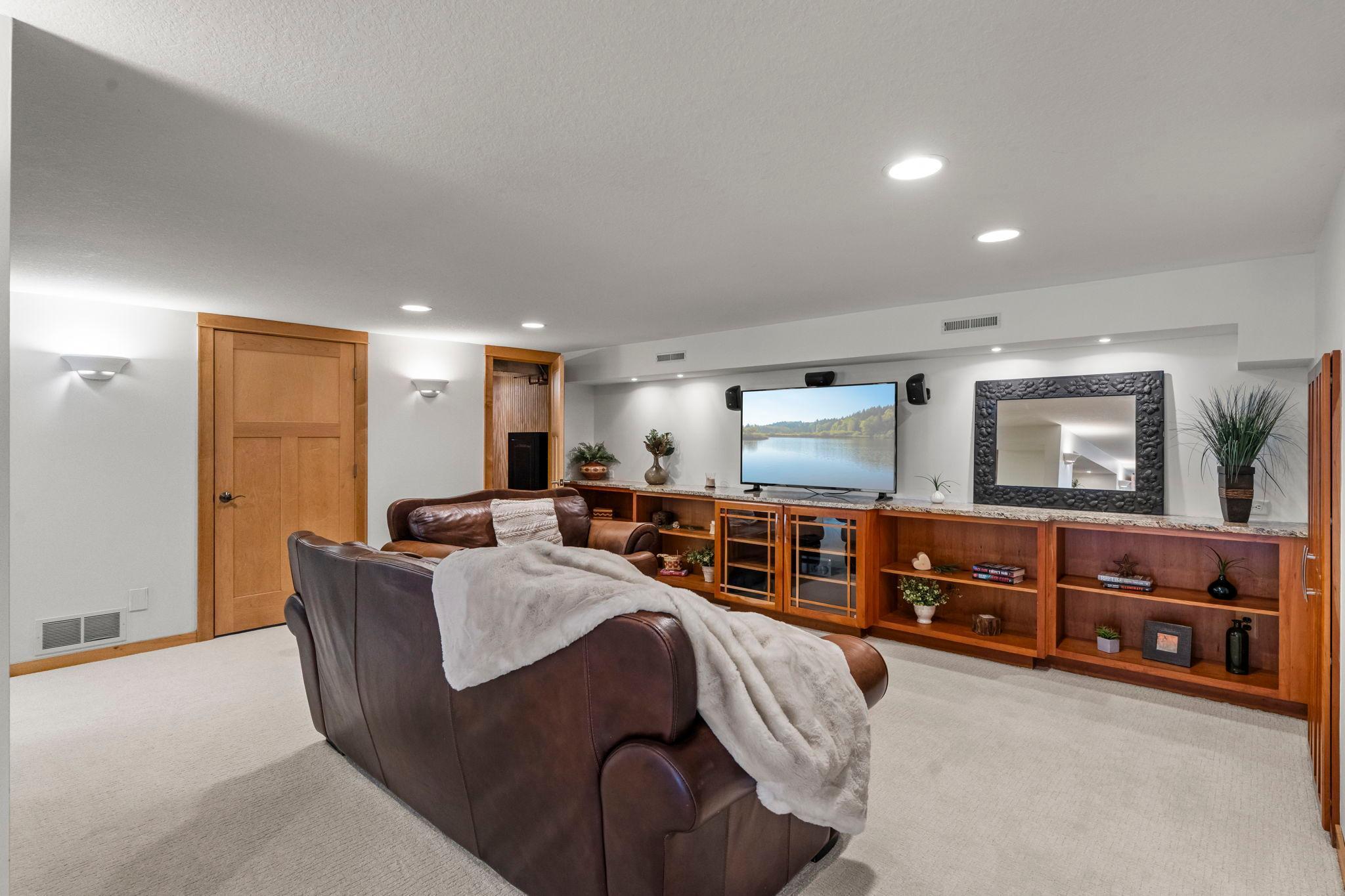 3191 Lake Lane Arden Hills MN 55112