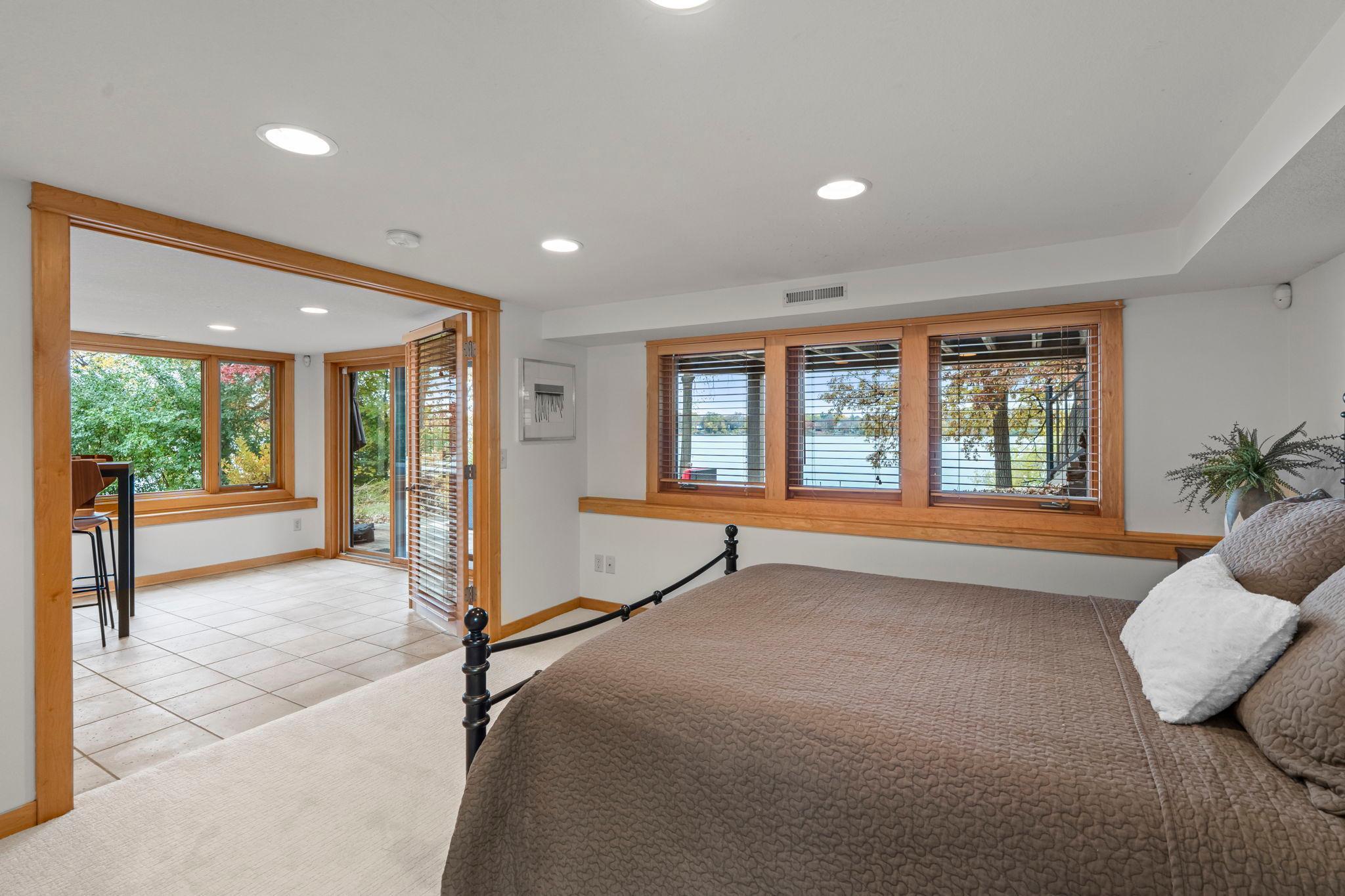 3191 Lake Lane Arden Hills MN 55112