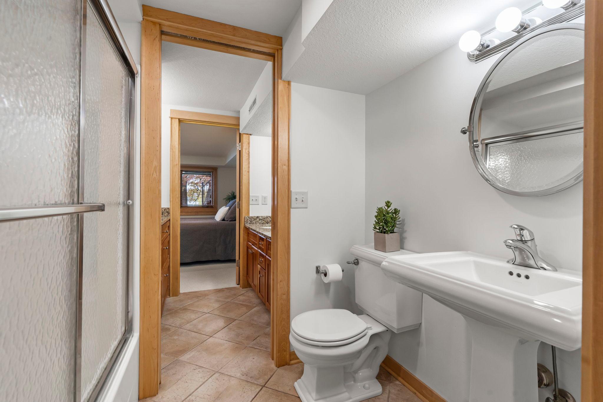 3191 Lake Lane Arden Hills MN 55112