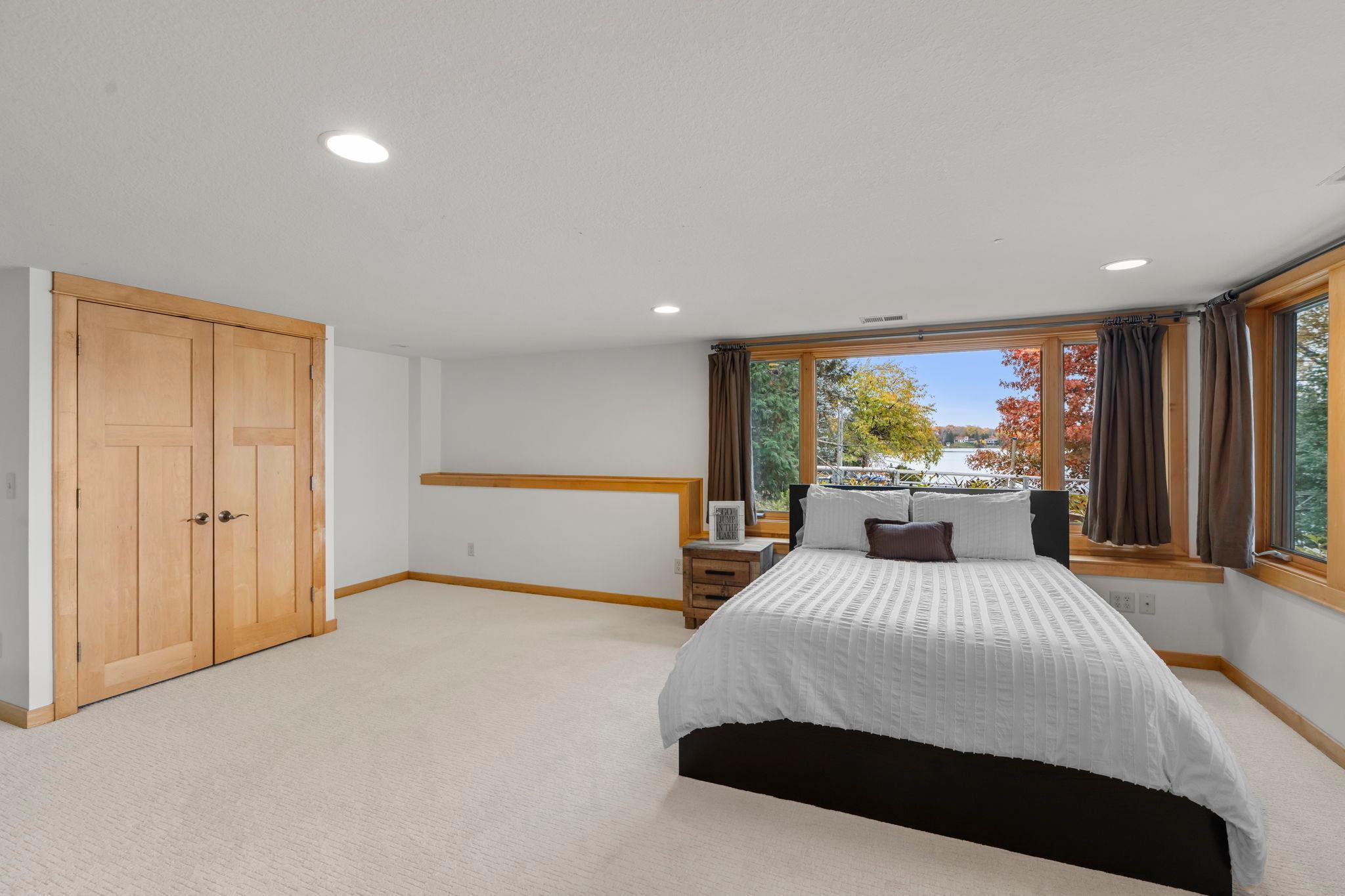 3191 Lake Lane Arden Hills MN 55112