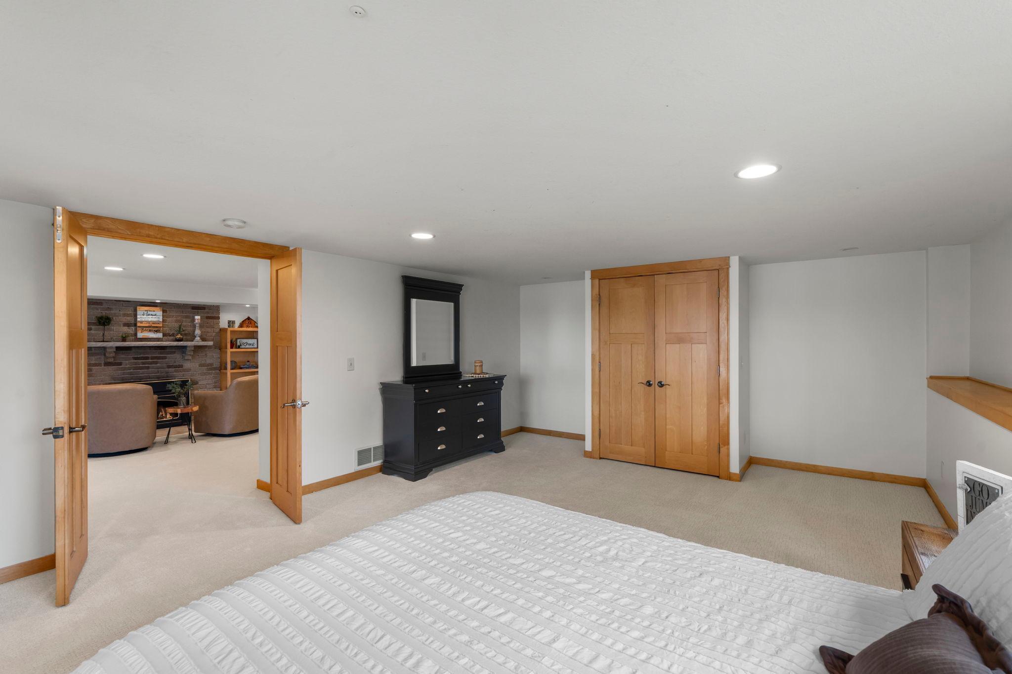 3191 Lake Lane Arden Hills MN 55112