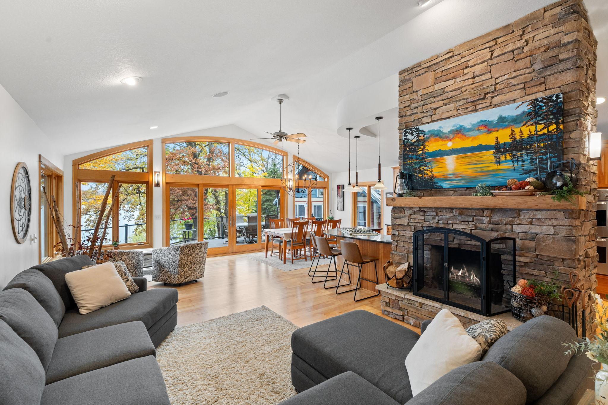 3191 Lake Lane Arden Hills MN 55112