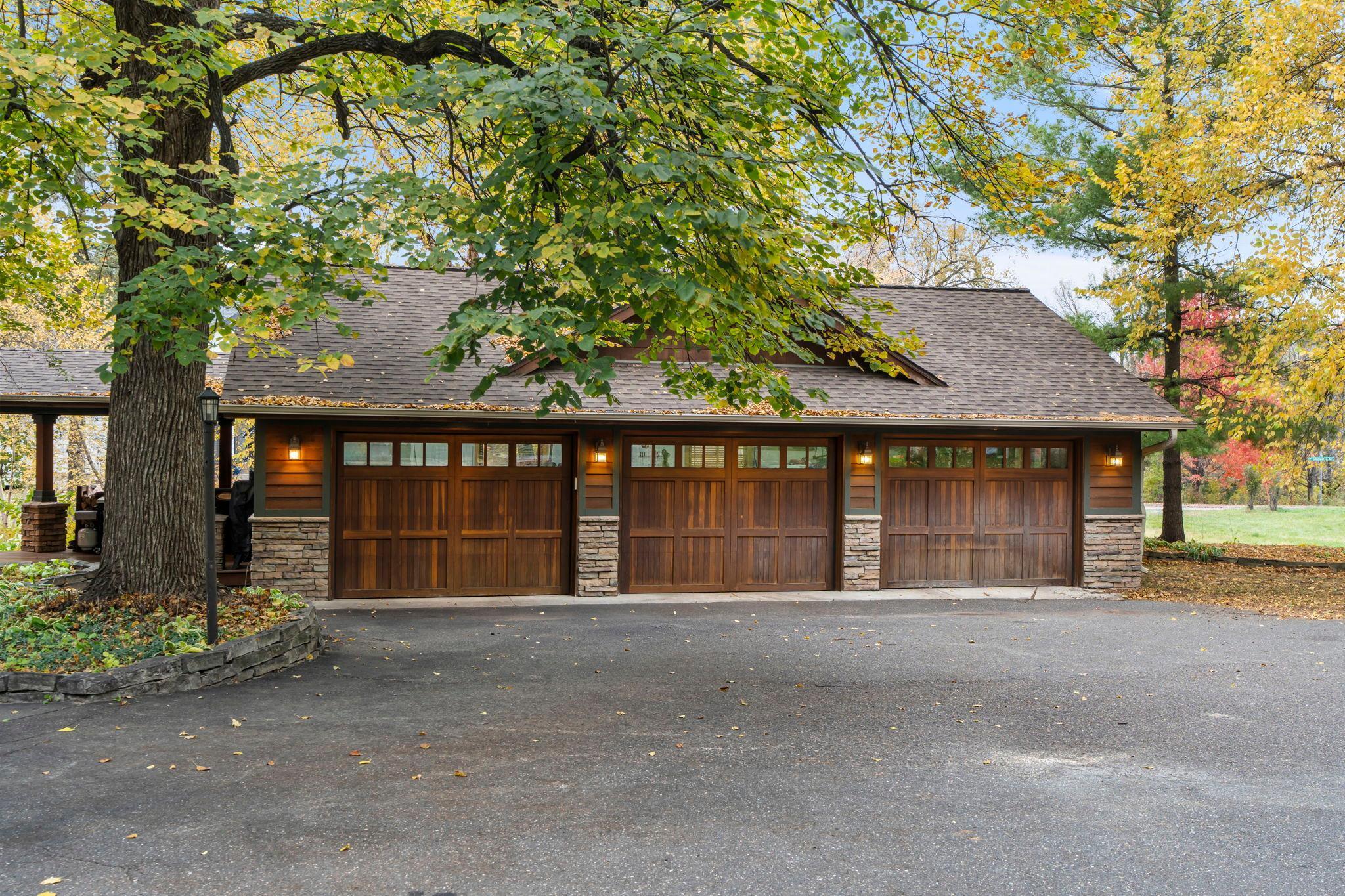 3191 Lake Lane Arden Hills MN 55112