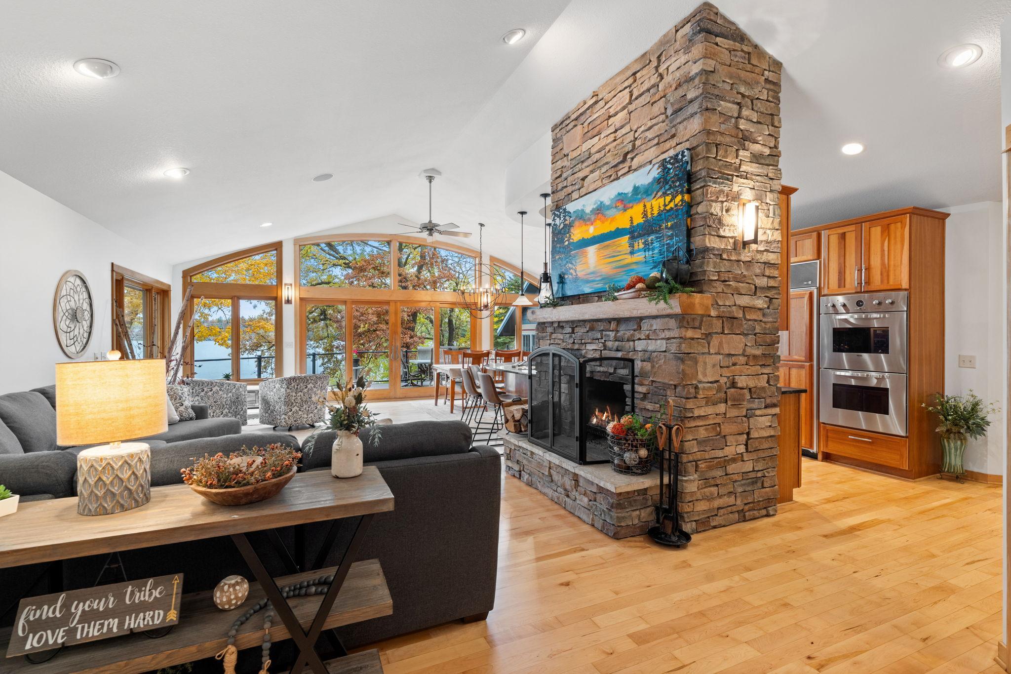 3191 Lake Lane Arden Hills MN 55112