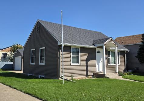 205 7th Avenue SW Valley City ND 58072