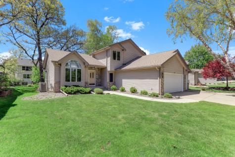 4676 Hamlet Avenue N Oakdale MN 55128