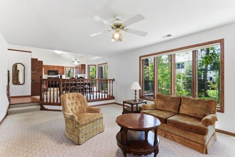 4676 Hamlet Avenue N Oakdale MN 55128