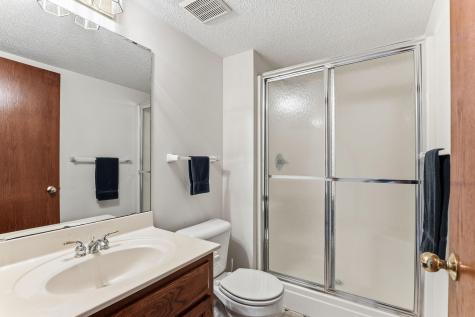 4676 Hamlet Avenue N Oakdale MN 55128