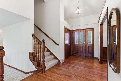 4676 Hamlet Avenue N Oakdale MN 55128