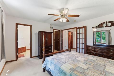 4676 Hamlet Avenue N Oakdale MN 55128