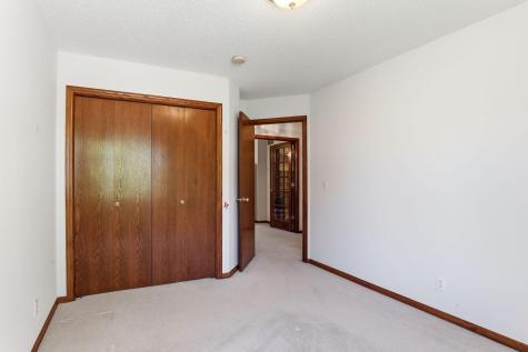 4676 Hamlet Avenue N Oakdale MN 55128