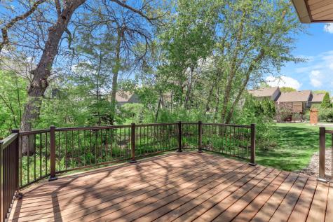 4676 Hamlet Avenue N Oakdale MN 55128