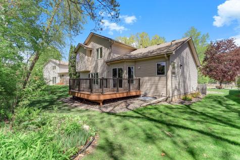 4676 Hamlet Avenue N Oakdale MN 55128