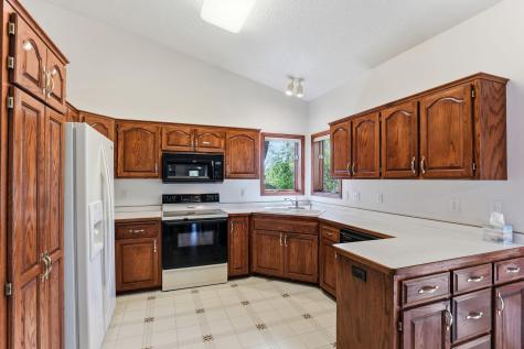 4676 Hamlet Avenue N Oakdale MN 55128