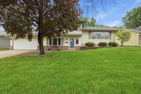 8608 33rd Avenue N New Hope MN 55427