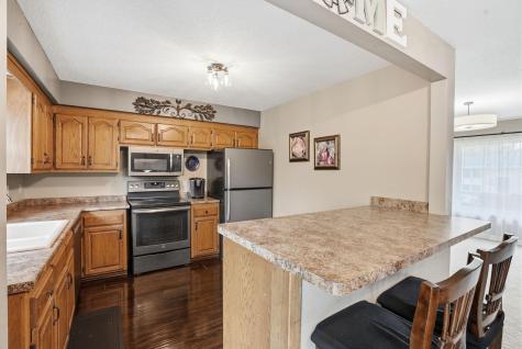 8608 33rd Avenue N New Hope MN 55427