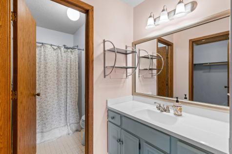 929 Oakwood Heights Circle Eagan MN 55123