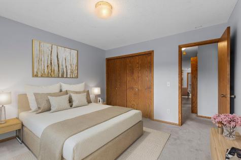 929 Oakwood Heights Circle Eagan MN 55123