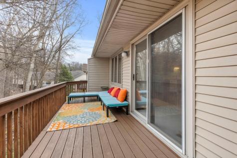 929 Oakwood Heights Circle Eagan MN 55123