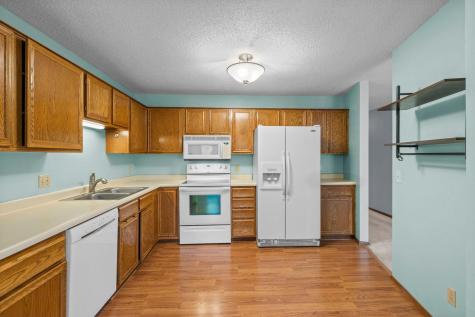 929 Oakwood Heights Circle Eagan MN 55123