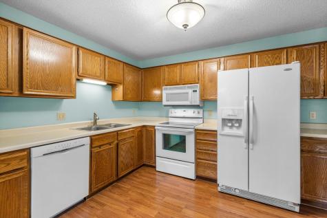 929 Oakwood Heights Circle Eagan MN 55123