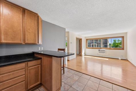 1800 Lasalle Avenue Minneapolis MN 55403