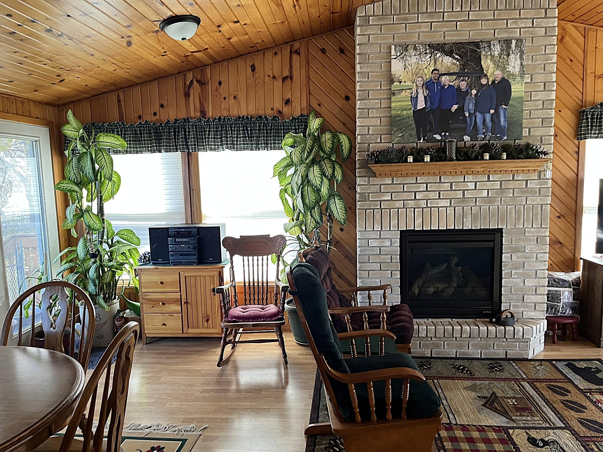 335 E Sorenson Avenue Appleton MN 56208