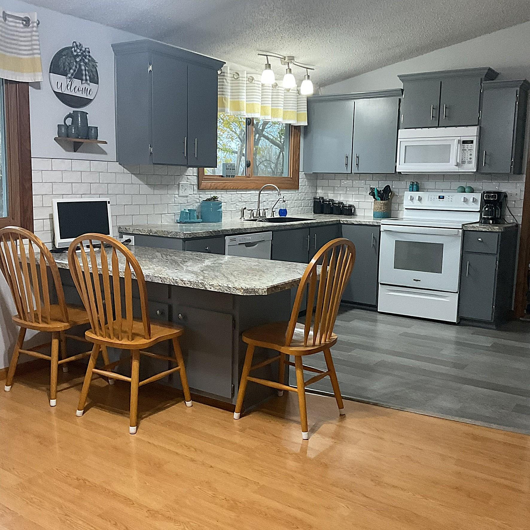 335 E Sorenson Avenue Appleton MN 56208