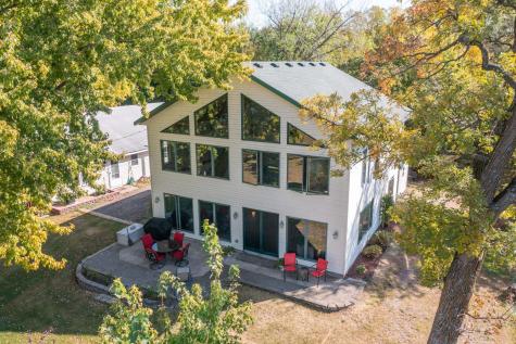 7240 107th Avenue Clear Lake MN 55319