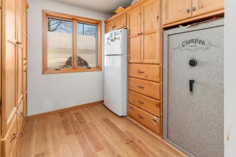 7240 107th Avenue Clear Lake MN 55319